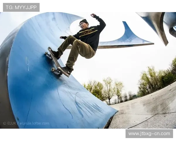 滑板战术解析：武汉滑板队如何构建高效区域防守体系